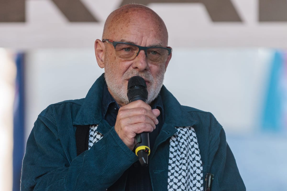 Brian Eno and 200+ Artists Urge British Museum to “Stop Erasing Palestine”